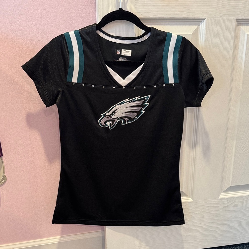 Women’s Eagles NFL shirt